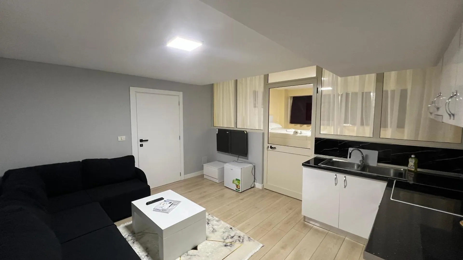 Anxhelo'S Apartments Tirana